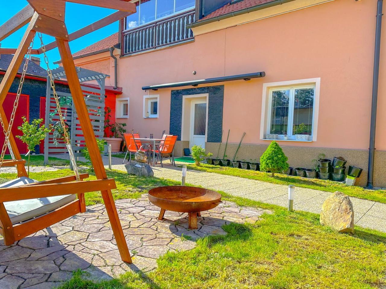 Apartman Pod Hradem Horšovský Týn Exteriér fotografie